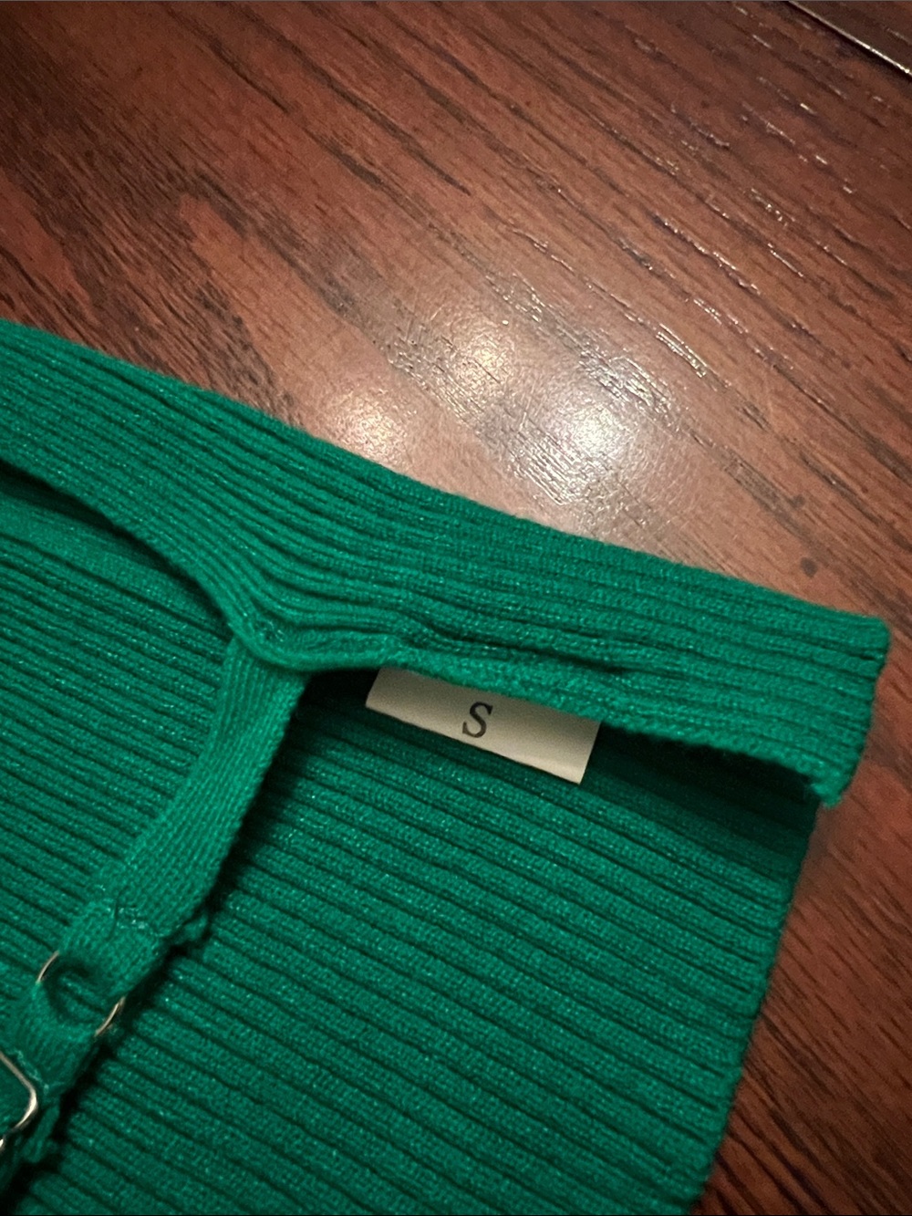 Green One-Shoulder Ribbed Top - Picture 3 of 3